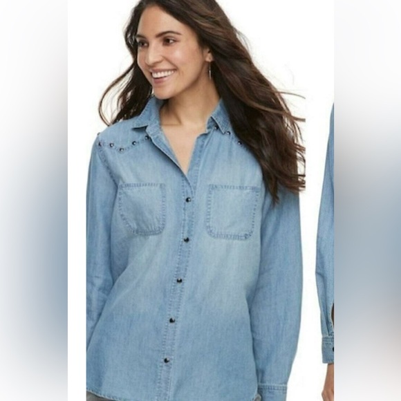 Rock & Republic Tops - Rock Republic Chambray Western Cowgirl Studded Snap Shirt